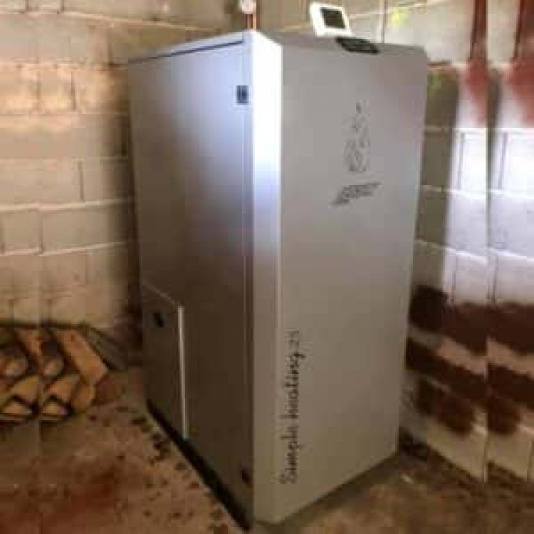 Камін на пелеті LAFAT ECO COMPAKT 25 кВт - LAFAT Камін на пелеті LAFAT ECO COMPAKT 25 кВт - LAFAT Магазин Водомет - Котли твердопаливні